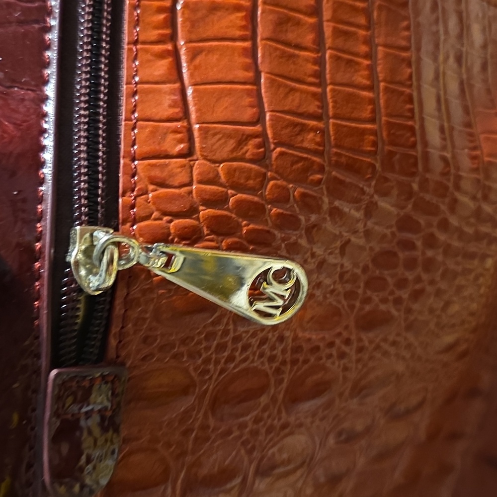 Madi Claire's Elegant Burgundy Crocodile-Embossed Leather Tote Bag - Picture 8 of 16